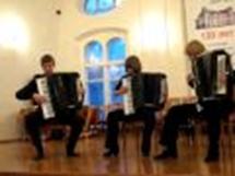 accordionist's trio